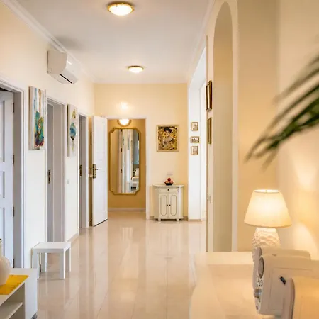 Fortuna Villa *